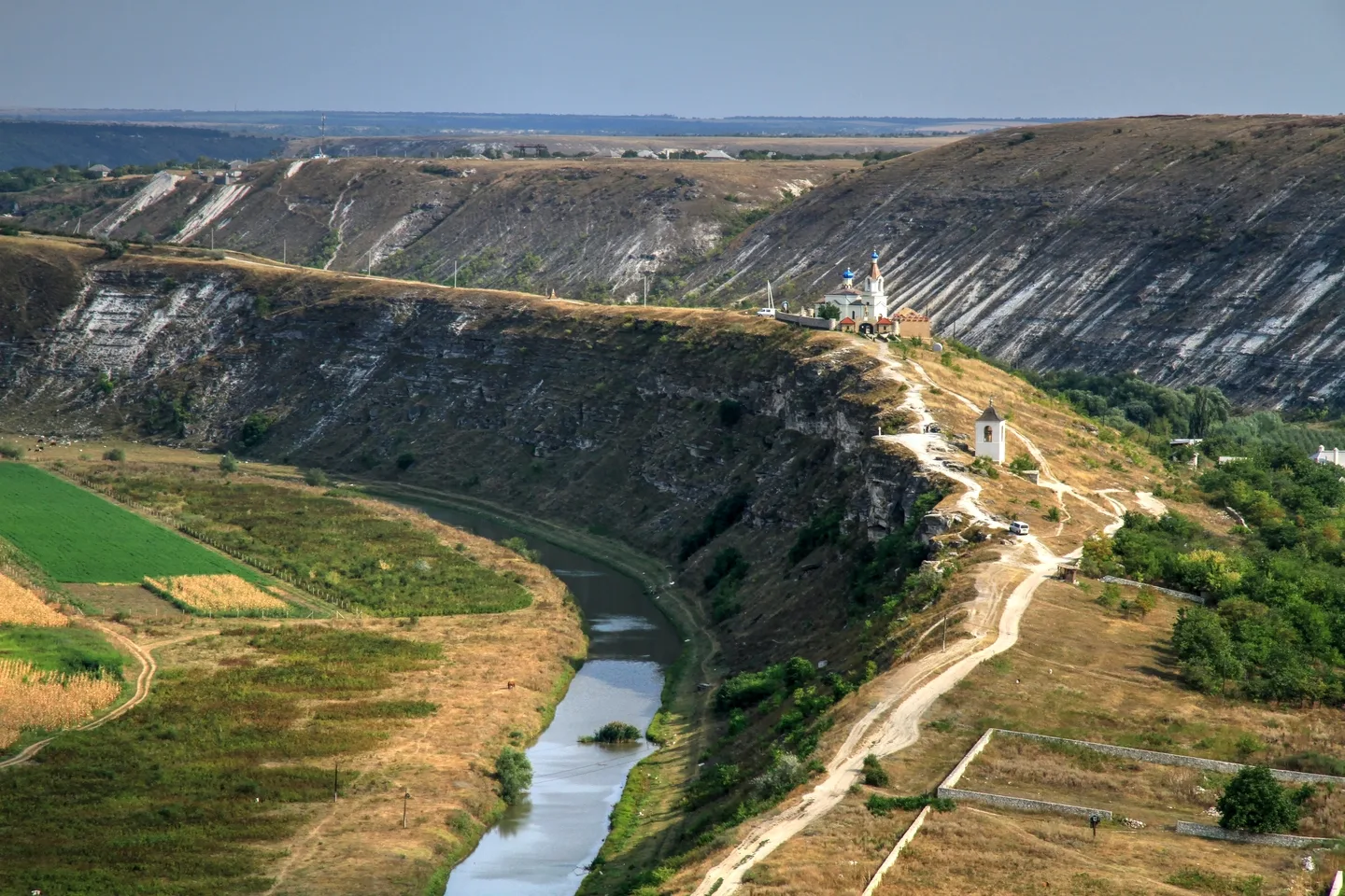 Old Orhei cliff bend
